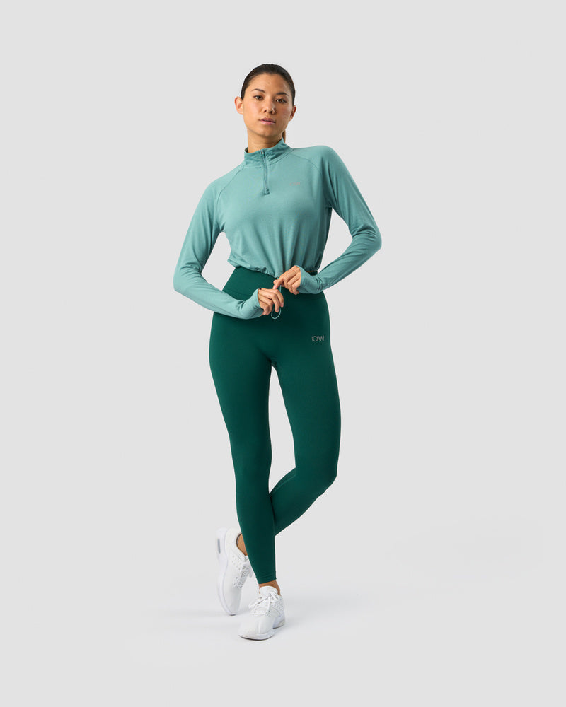 define cropped 1/4 zip adjustable mineral green