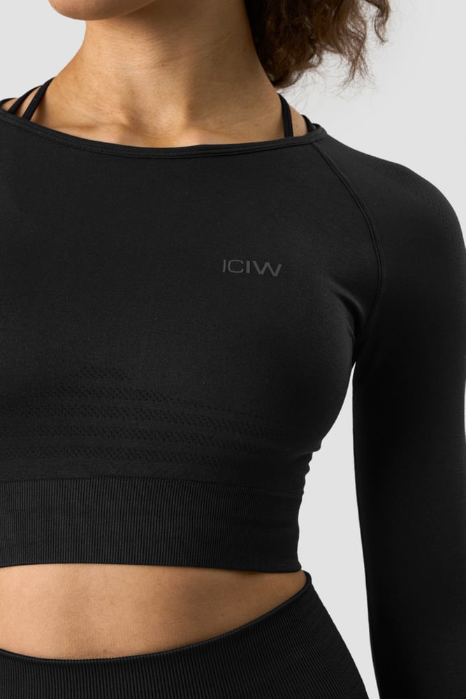 define seamless ls crop top black/black