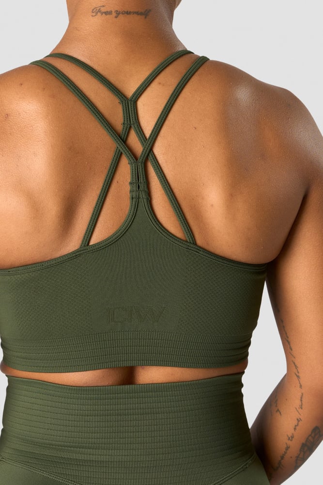 define seamless scrunch sports bra autumn green