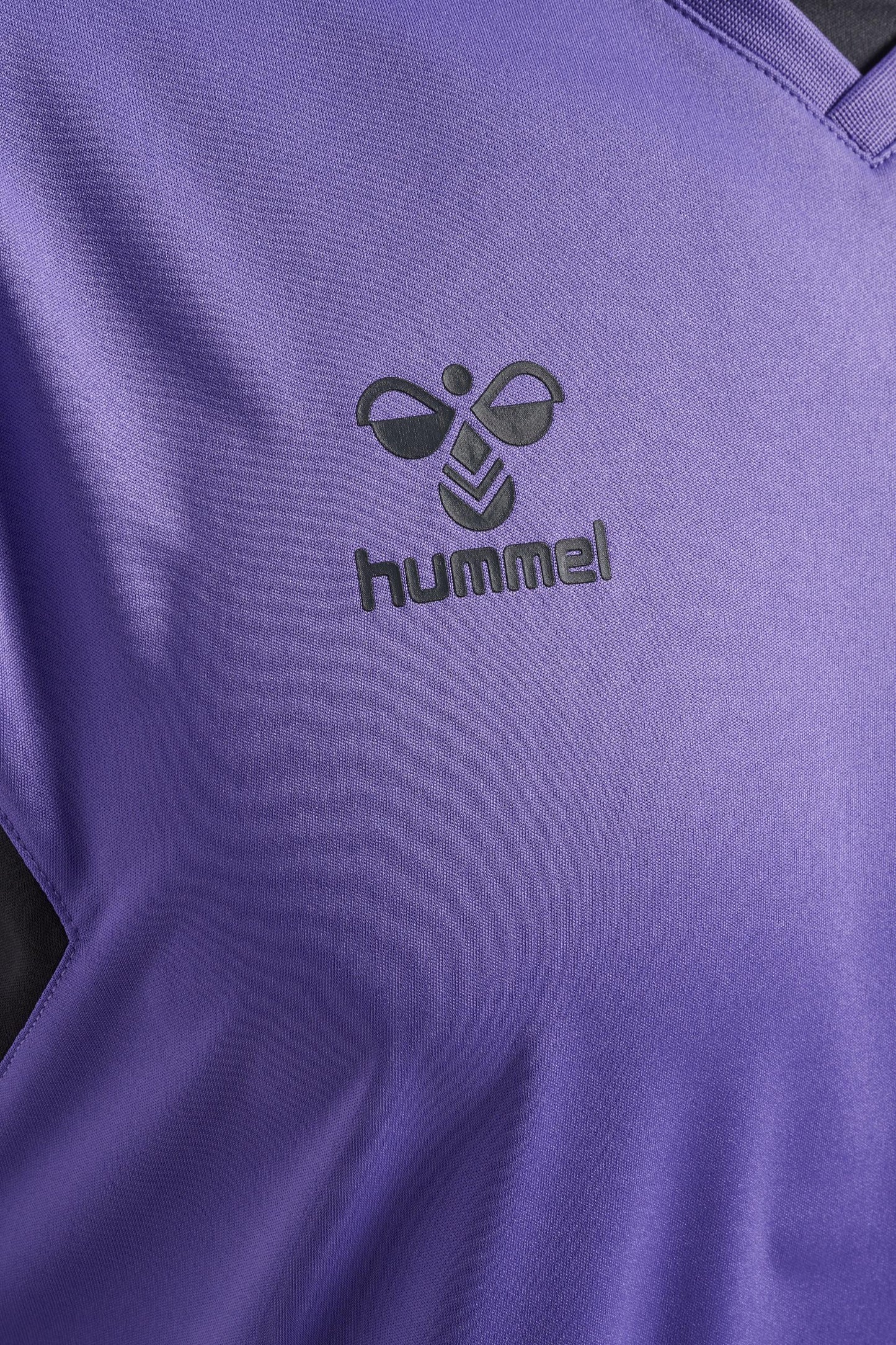 HUMMEL - Hmlauthentic Pl Jersey S/s - Dahlia Purple/asphalt