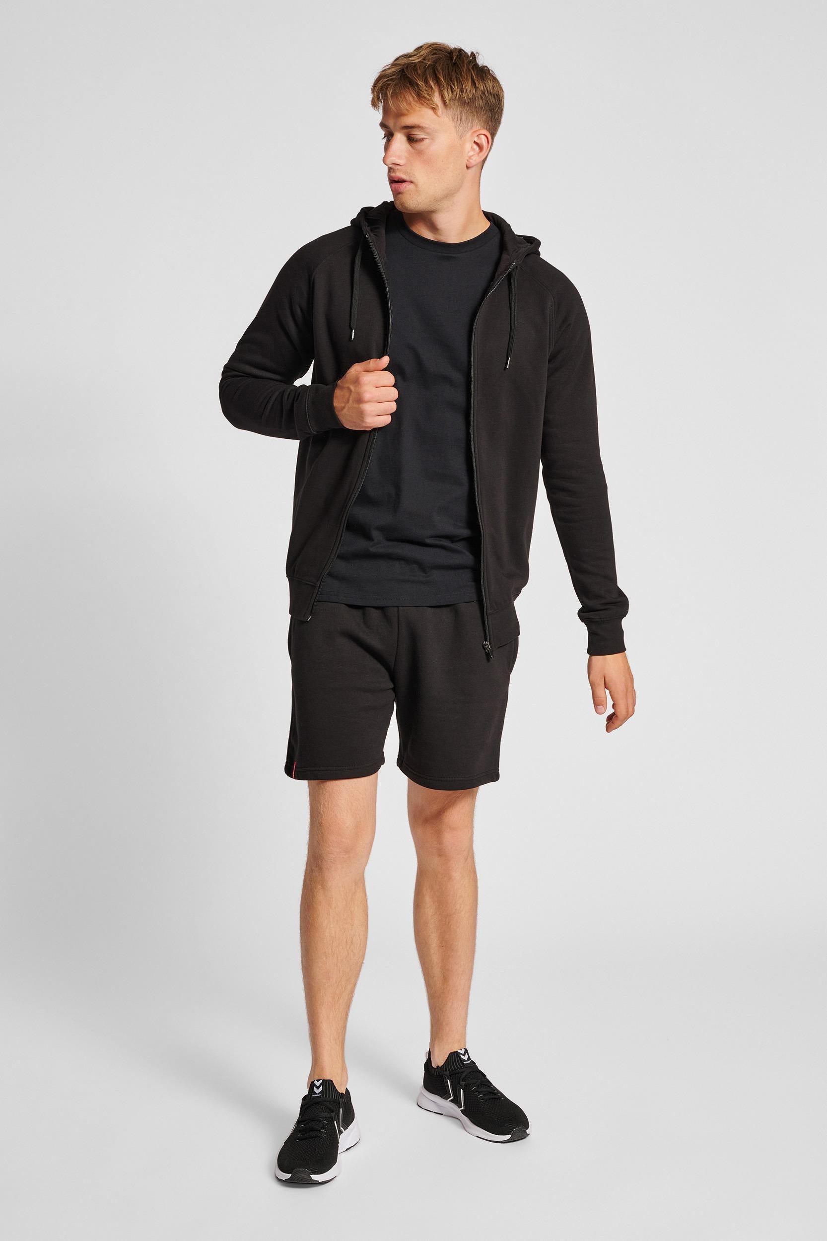 HUMMEL - Hmlred Classic Zip Hoodie - Black