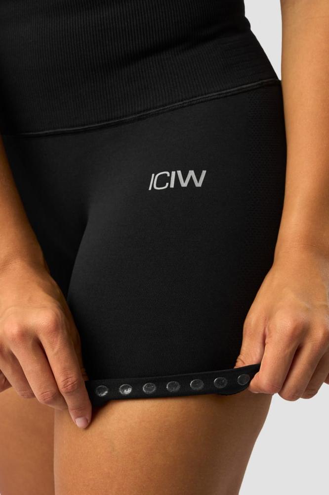 ICANIWILL - Define Seamless Pocket Shorts - Black