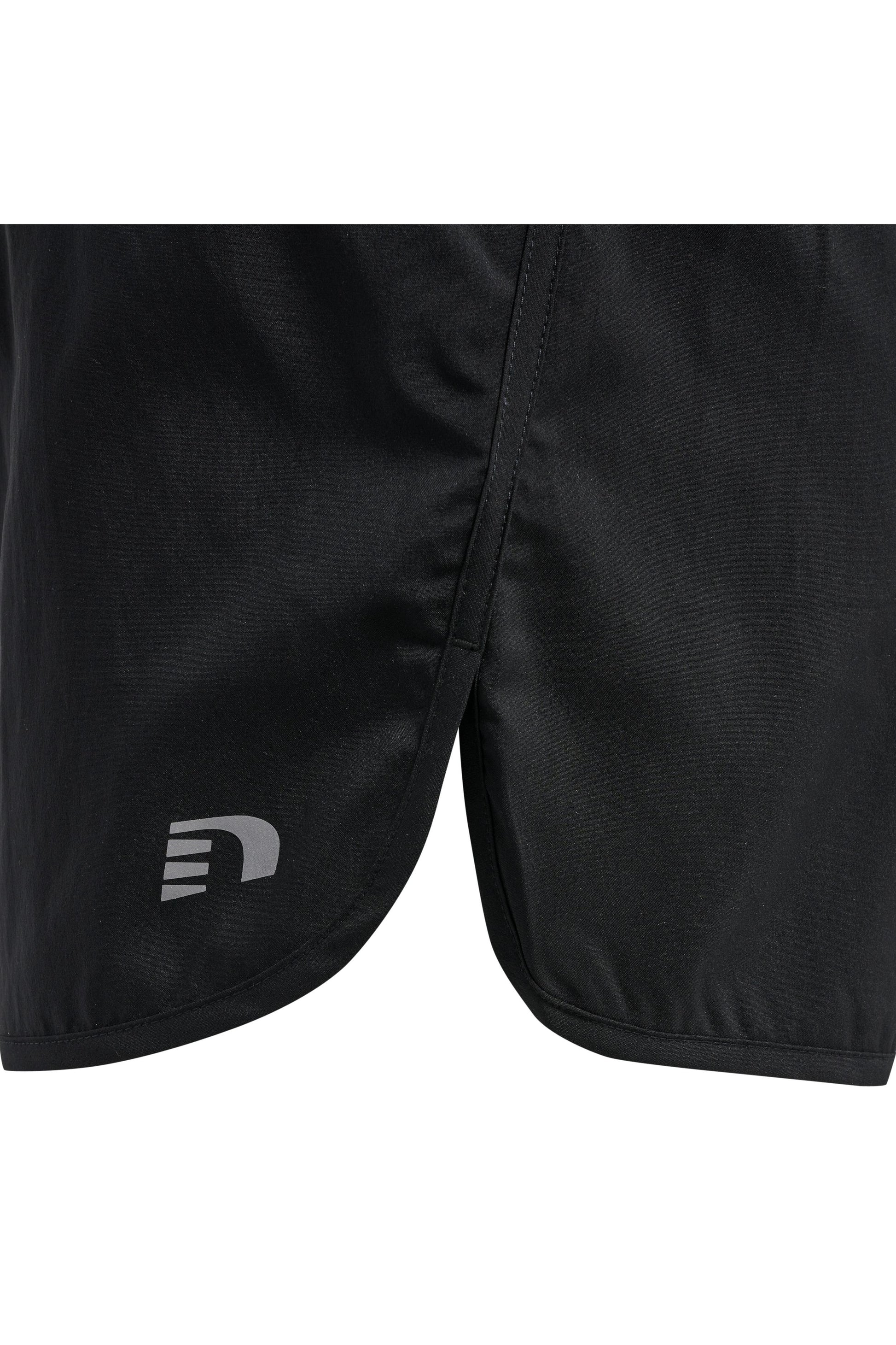 NEWLINE - Women Core Split Shorts - Black