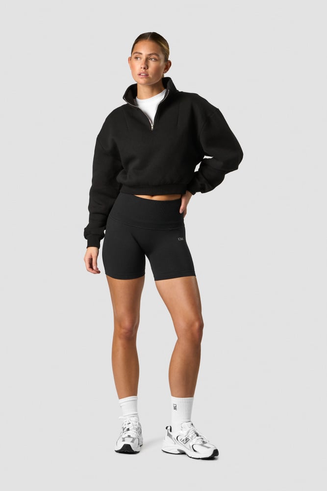 nimble cropped 1/4 zip black