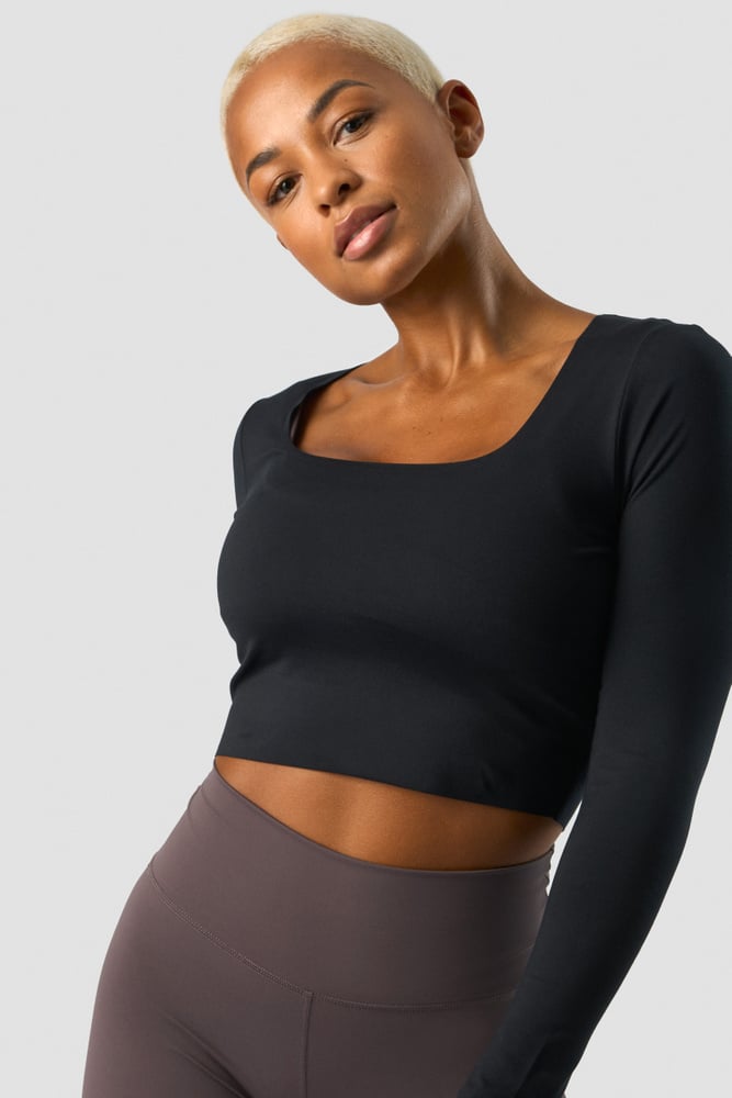 nimble soft cropped ls black